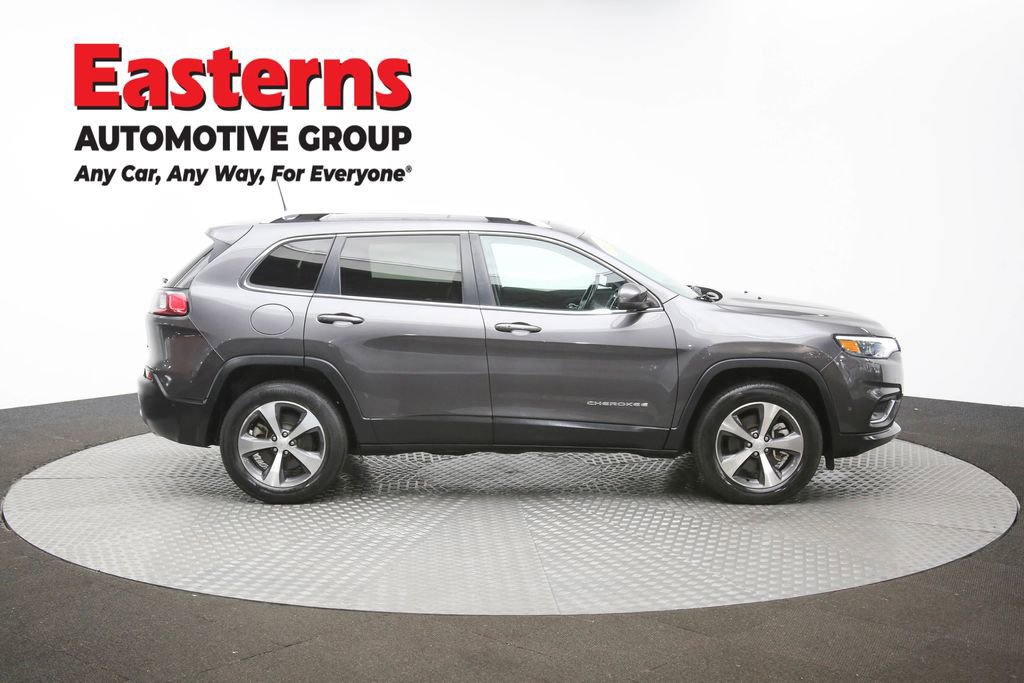 Used 2021 Jeep Cherokee Limited image 42
