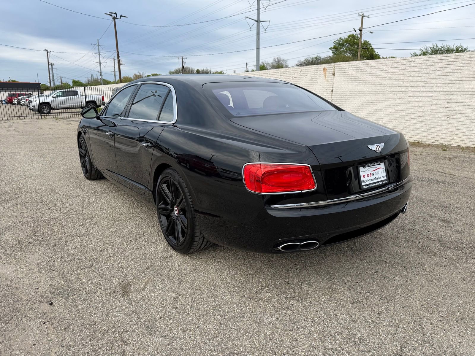 Used 2018 Bentley Flying Spur V8 image 4
