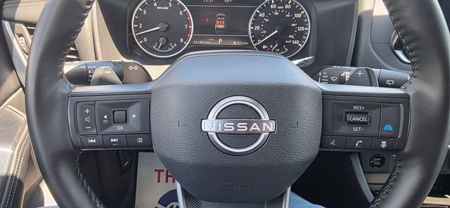 Used 2025 Nissan Rogue SV AWD/4WD image 19