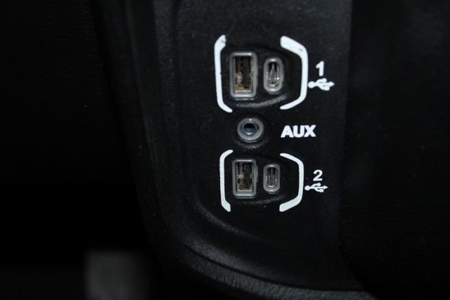 Used 2021 RAM 3500 Big Horn image 28