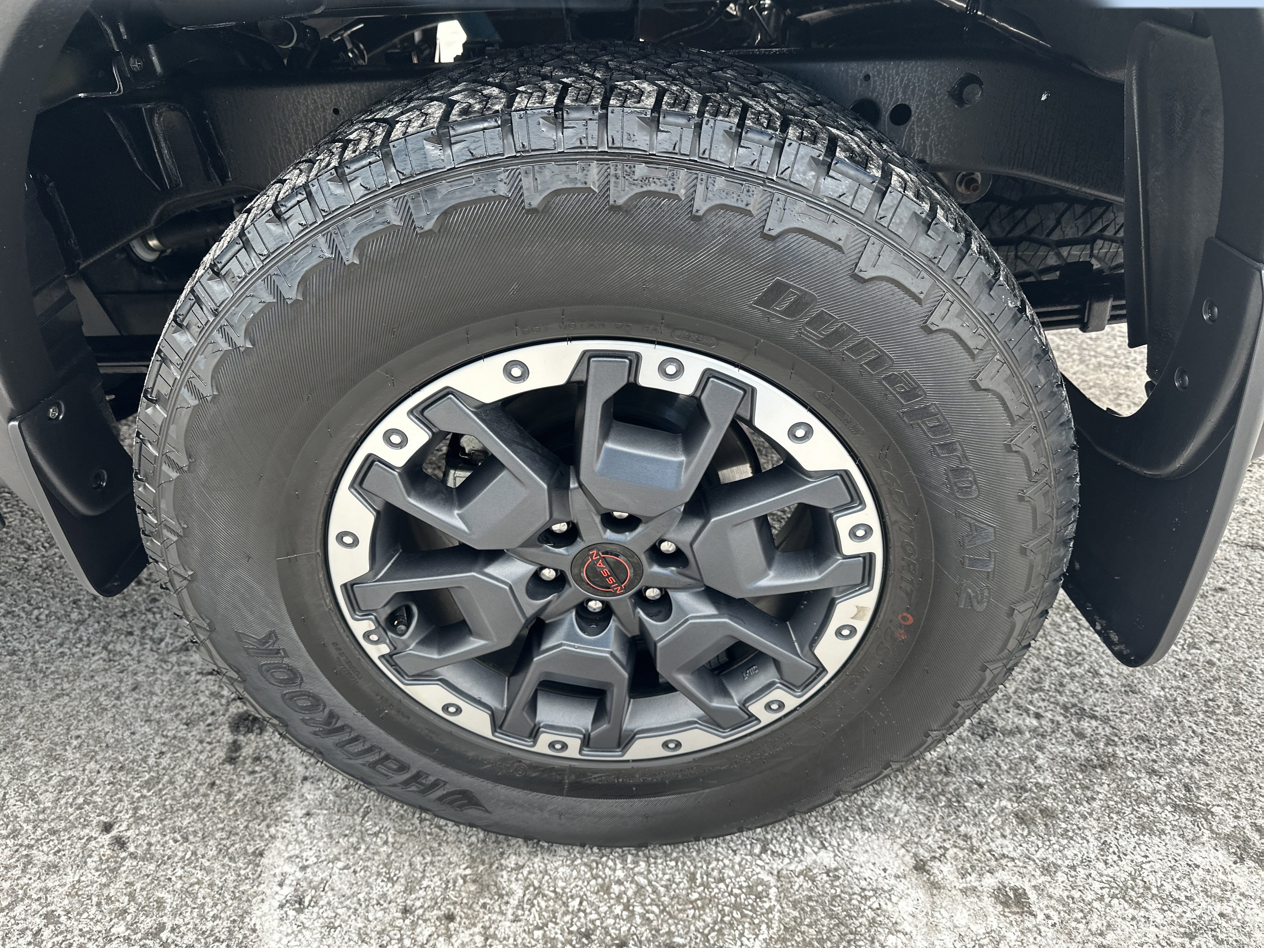 Used 2025 Nissan Frontier PRO-4X w/ Pro Premium Package image 6