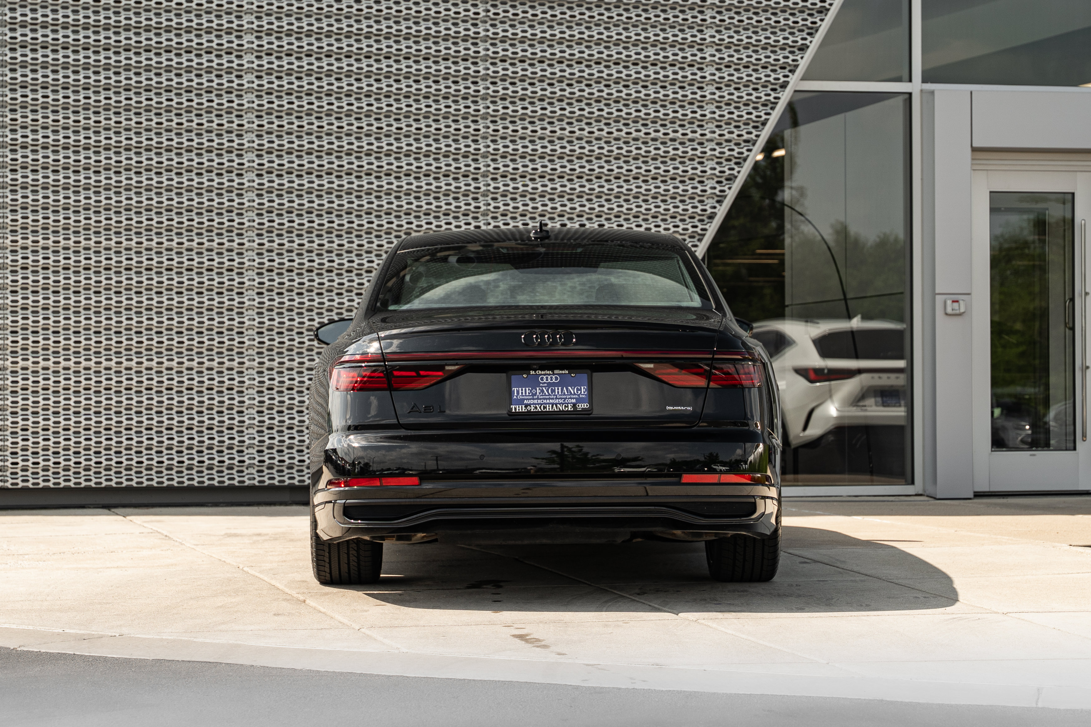 Certified 2022 Audi A8 L 3.0T AWD/4WD image 29