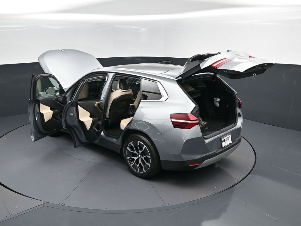 Certified 2025 BMW X3 xDrive30i w/ Convenience Package image 2