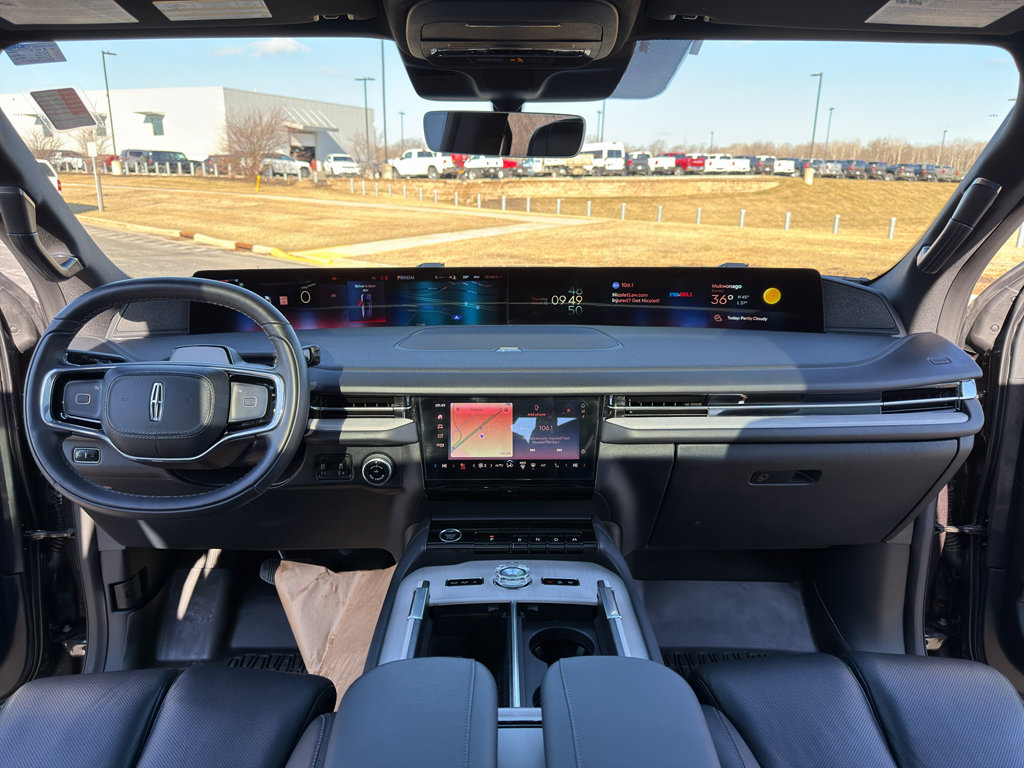 Used 2025 Lincoln Navigator L Reserve w/ Jet Appearance Package image 21