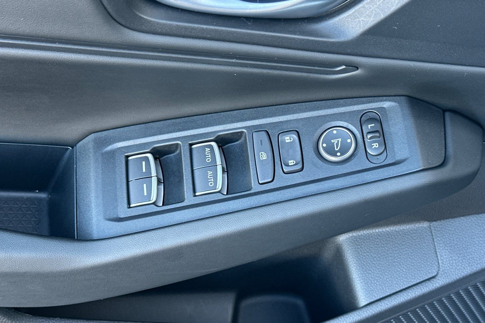 Used 2025 Honda Accord SE image 11