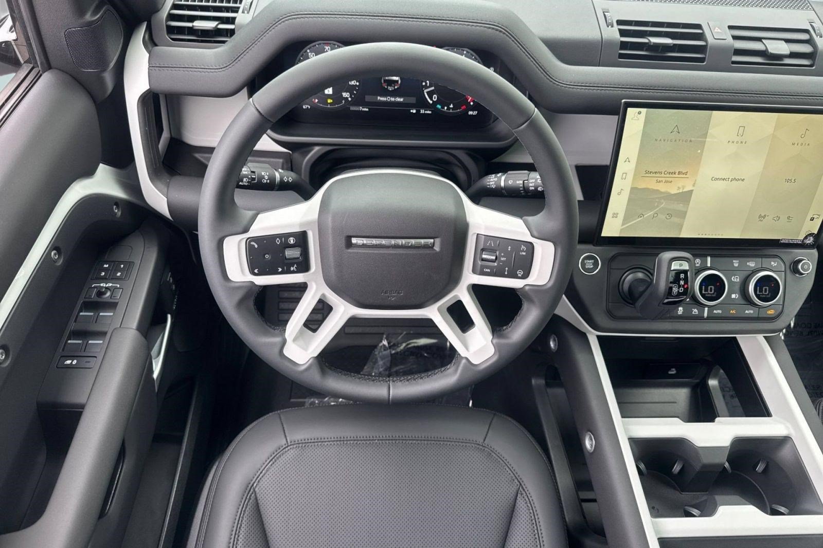 New 2026 Land Rover Defender 110 X-Dynamic SE AWD/4WD image 16
