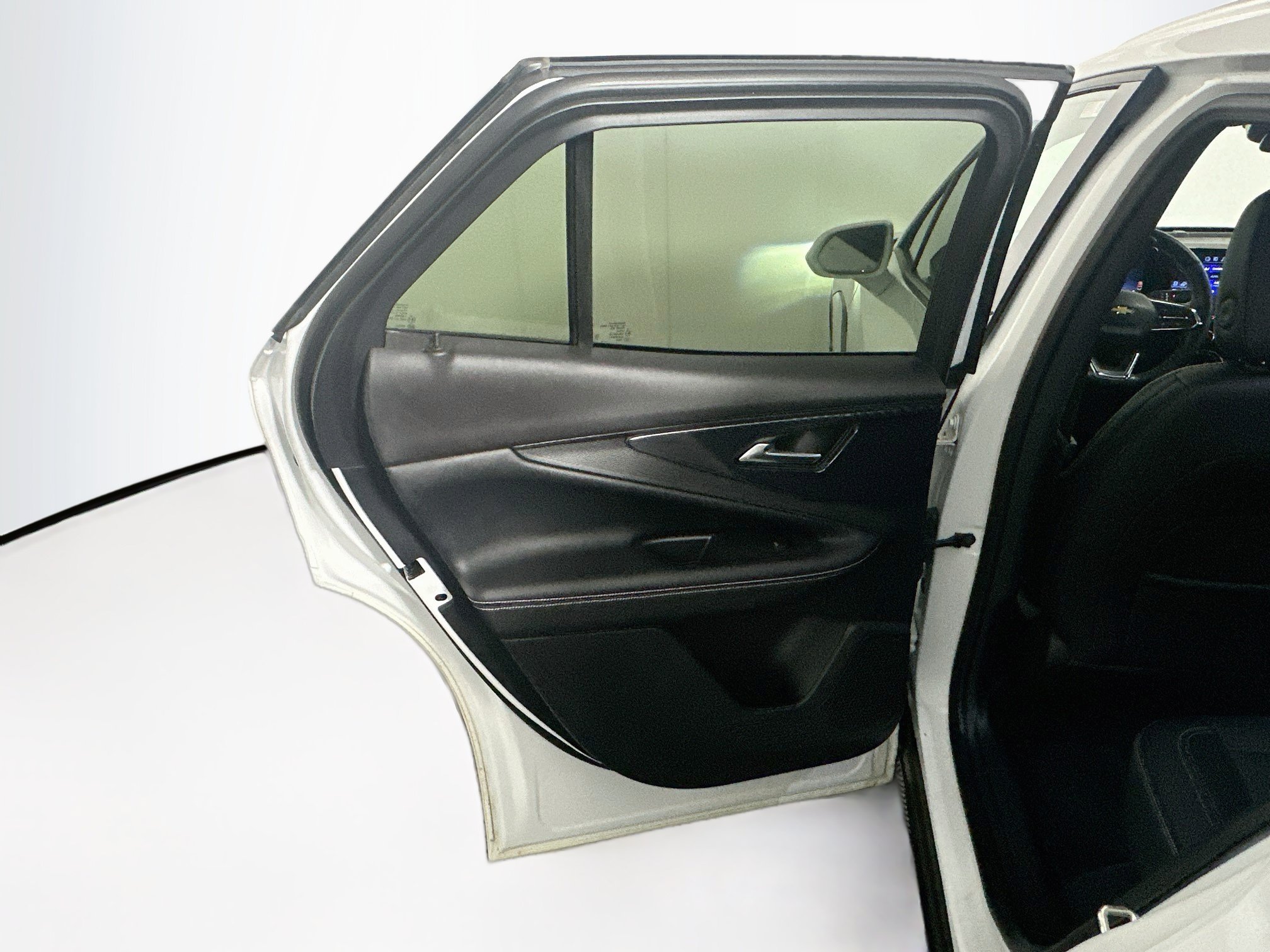 Used 2024 Chevrolet Blazer EV LT AWD/4WD image 27