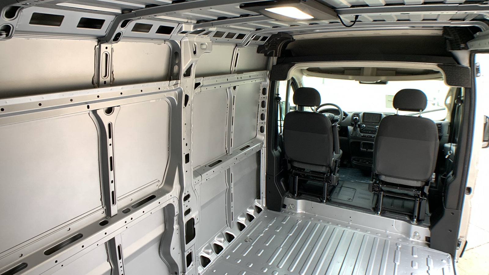 New 2026 RAM ProMaster 2500 w/ Convenience Group FWD image 24