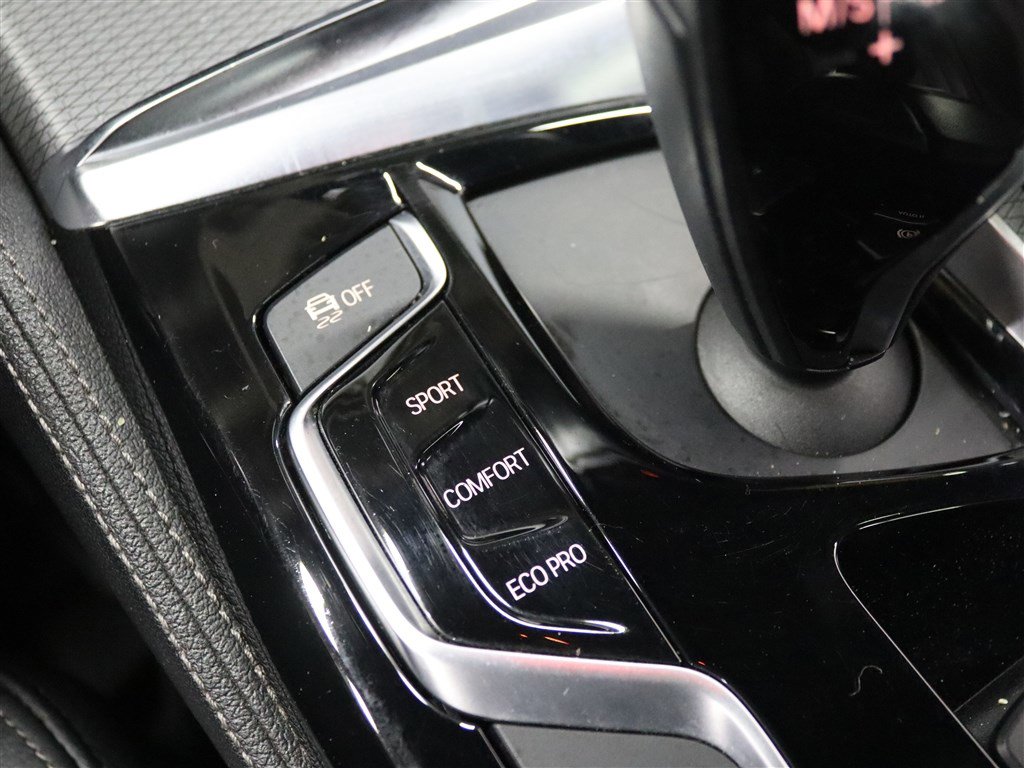 Used 2018 BMW 530i xDrive image 29