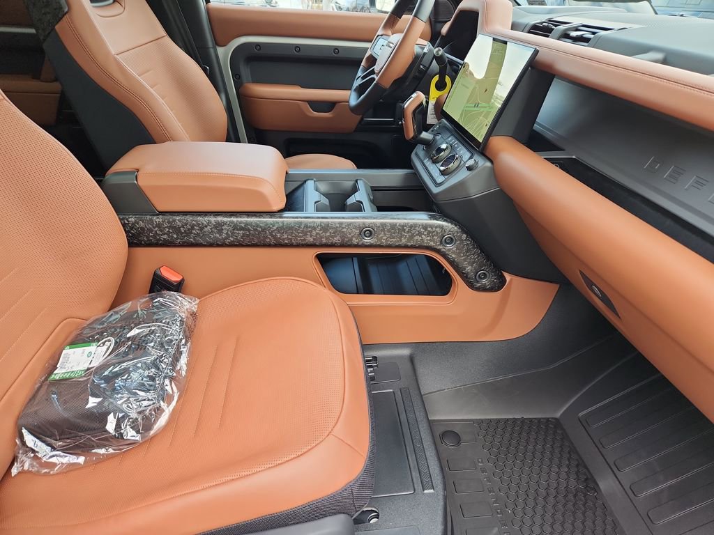 New 2026 Land Rover Defender 110 OCTA image 3