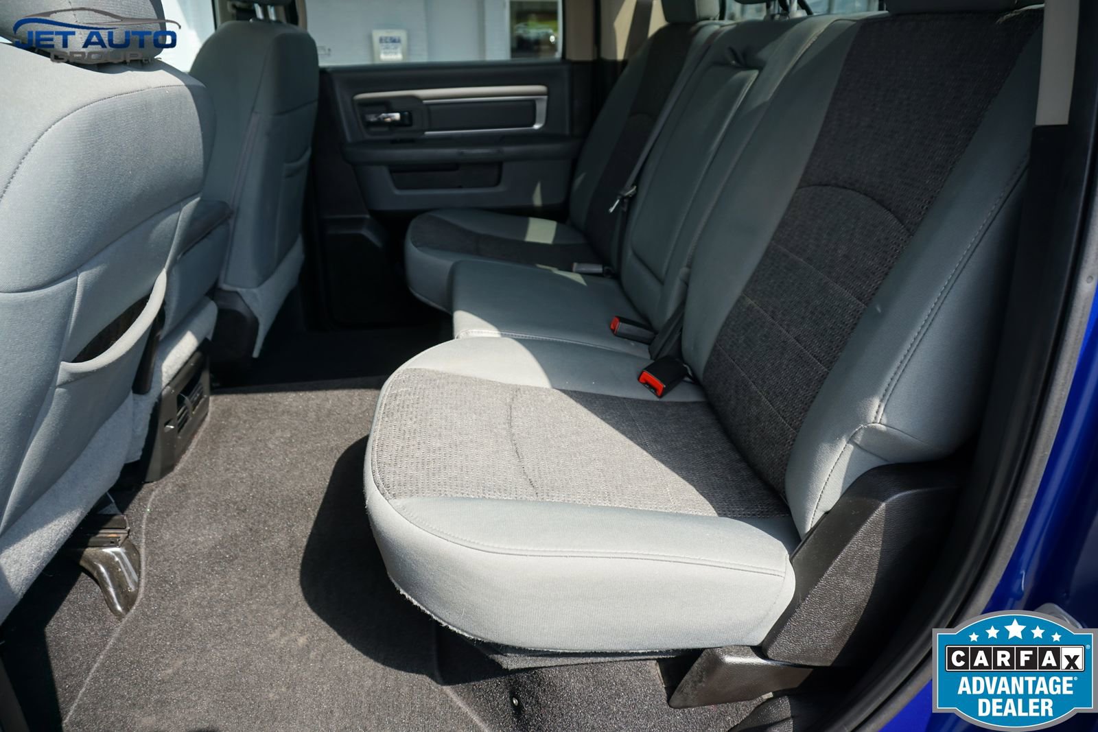 Used 2019 RAM 1500 Classic SLT AWD/4WD image 18