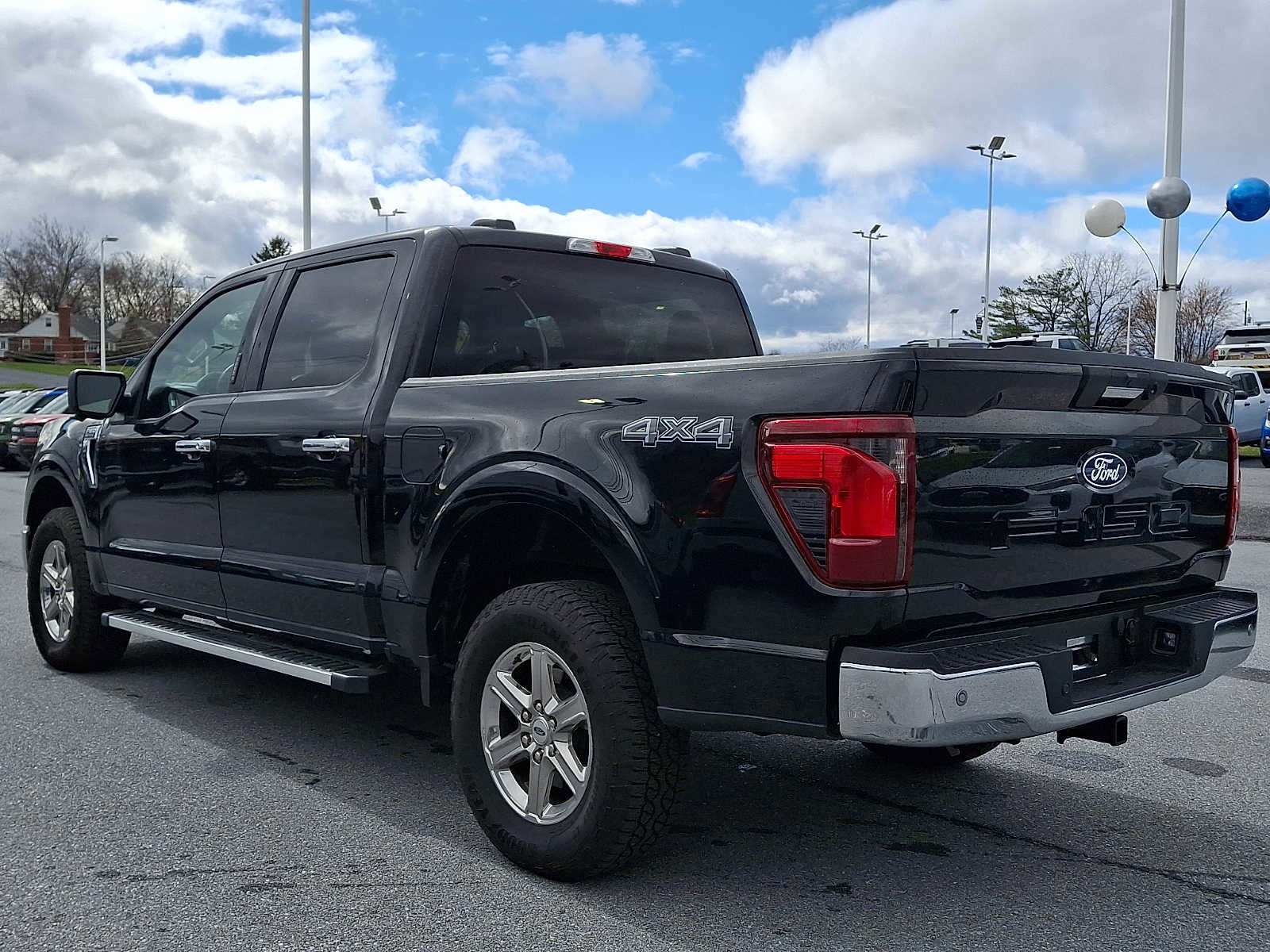 Certified 2024 Ford F150 XLT w/ Mobile Office Package image 4