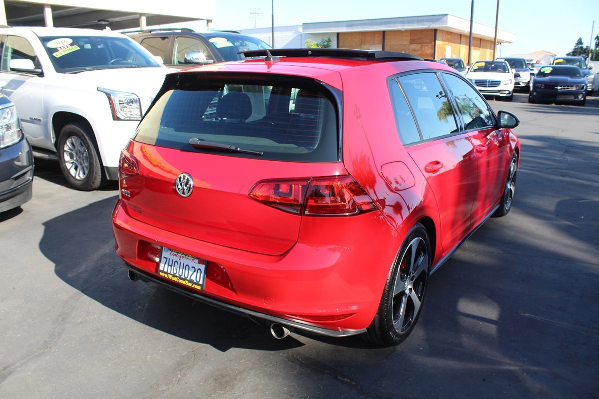 Used 2015 Volkswagen GTI SE FWD image 7
