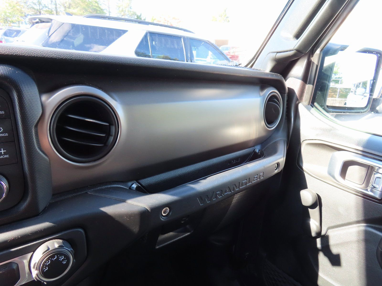 Used 2021 Jeep Wrangler Unlimited Sport image 22