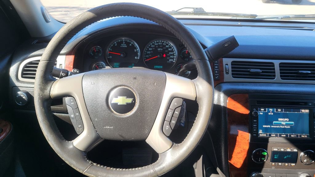 Used 2011 Chevrolet Avalanche LT w/ Texas Edition image 27