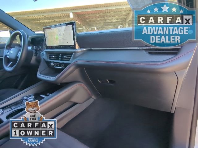 Used 2025 Ford Explorer ST-Line image 23