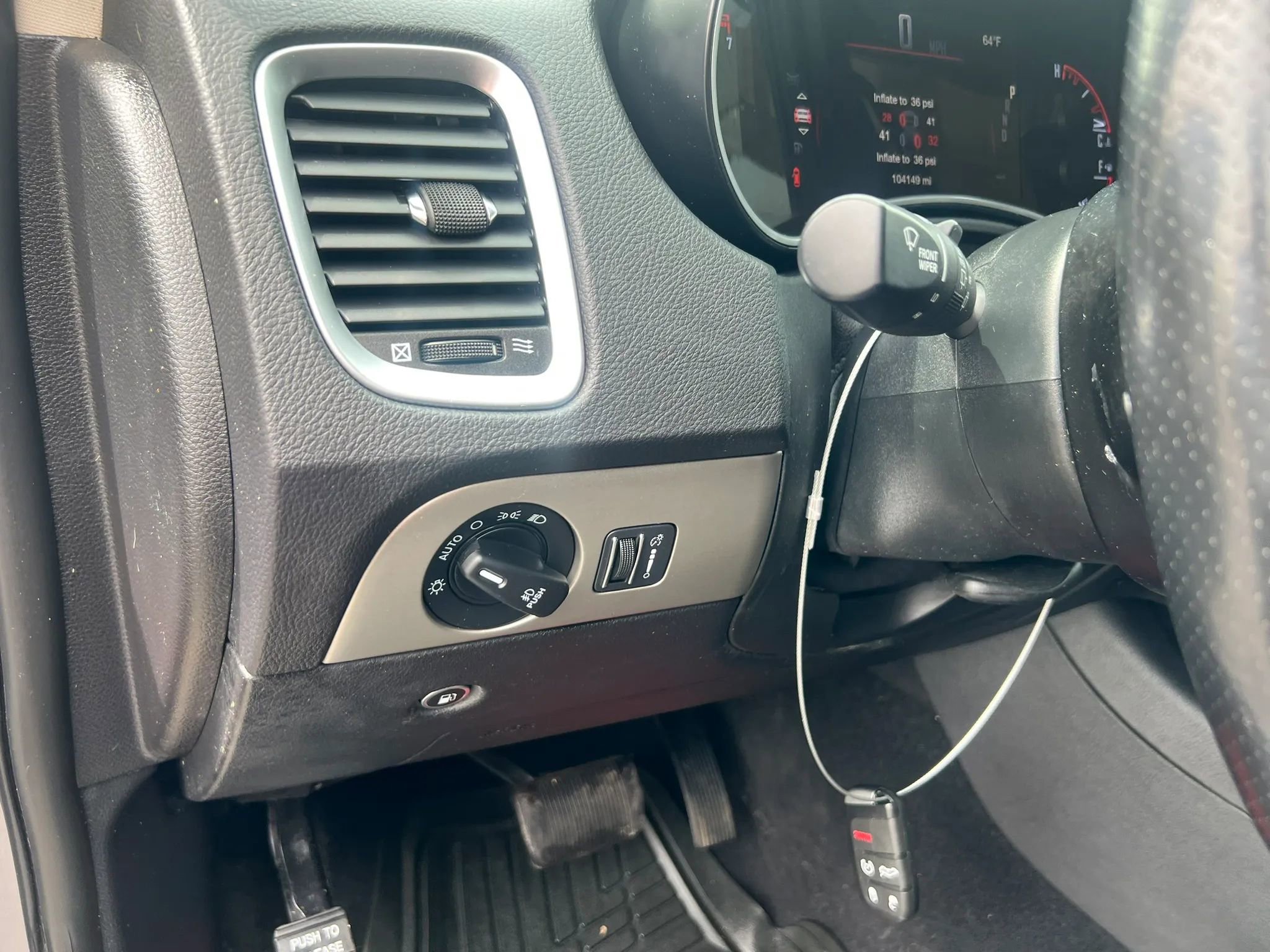 Used 2019 Dodge Durango SXT w/ 3rd Row Seating Group AWD/4WD image 13