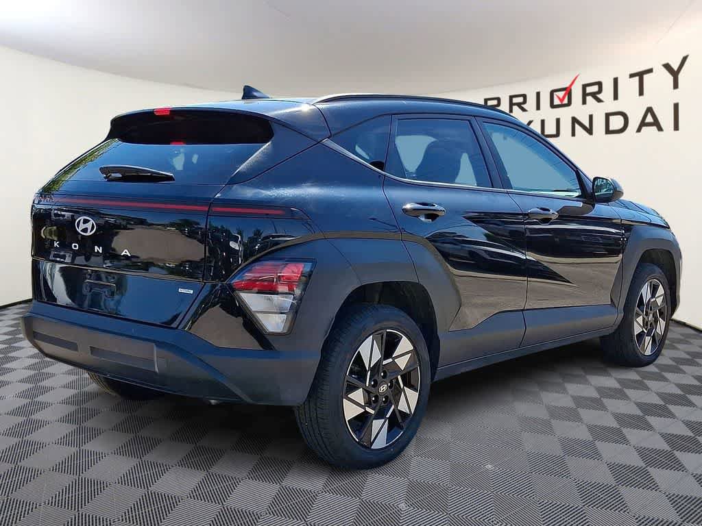 Used 2024 Hyundai Kona SEL AWD/4WD image 4