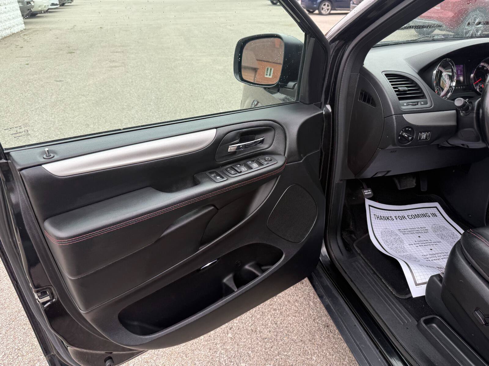 Used 2020 Dodge Grand Caravan GT FWD image 9