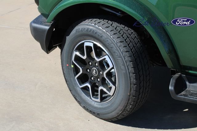 New 2025 Ford Bronco Outer Banks image 5