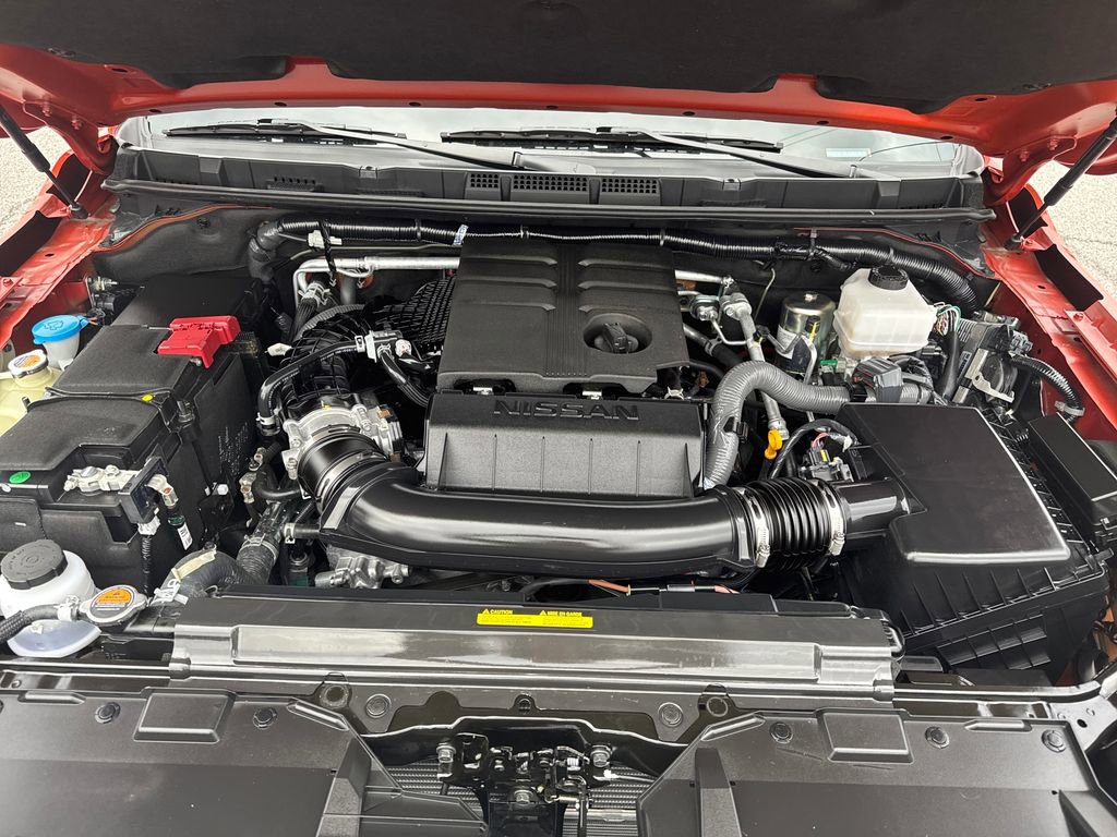 Certified 2025 Nissan Frontier PRO-4X image 23