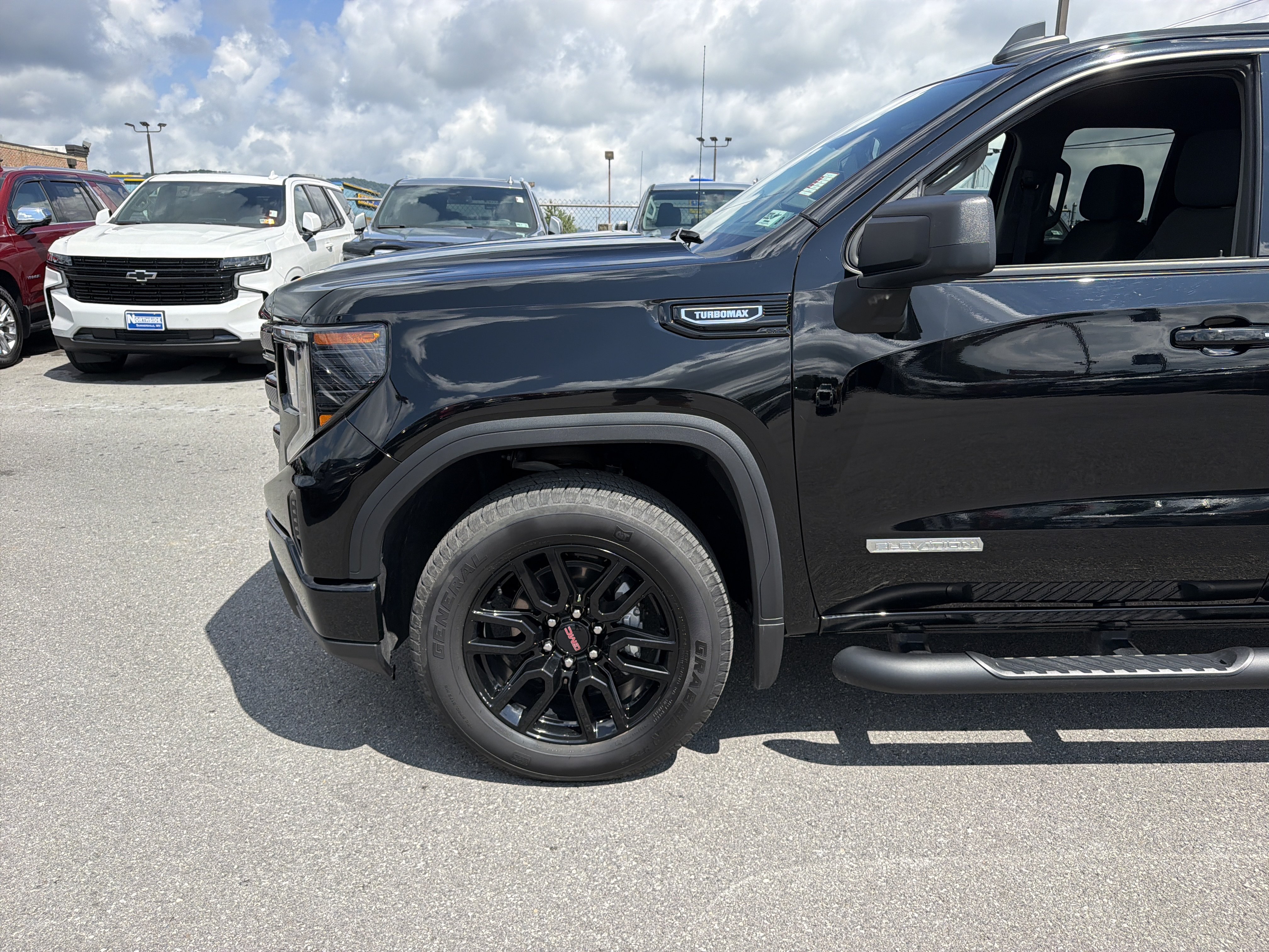 Certified 2025 GMC Sierra 1500 Elevation AWD/4WD image 13