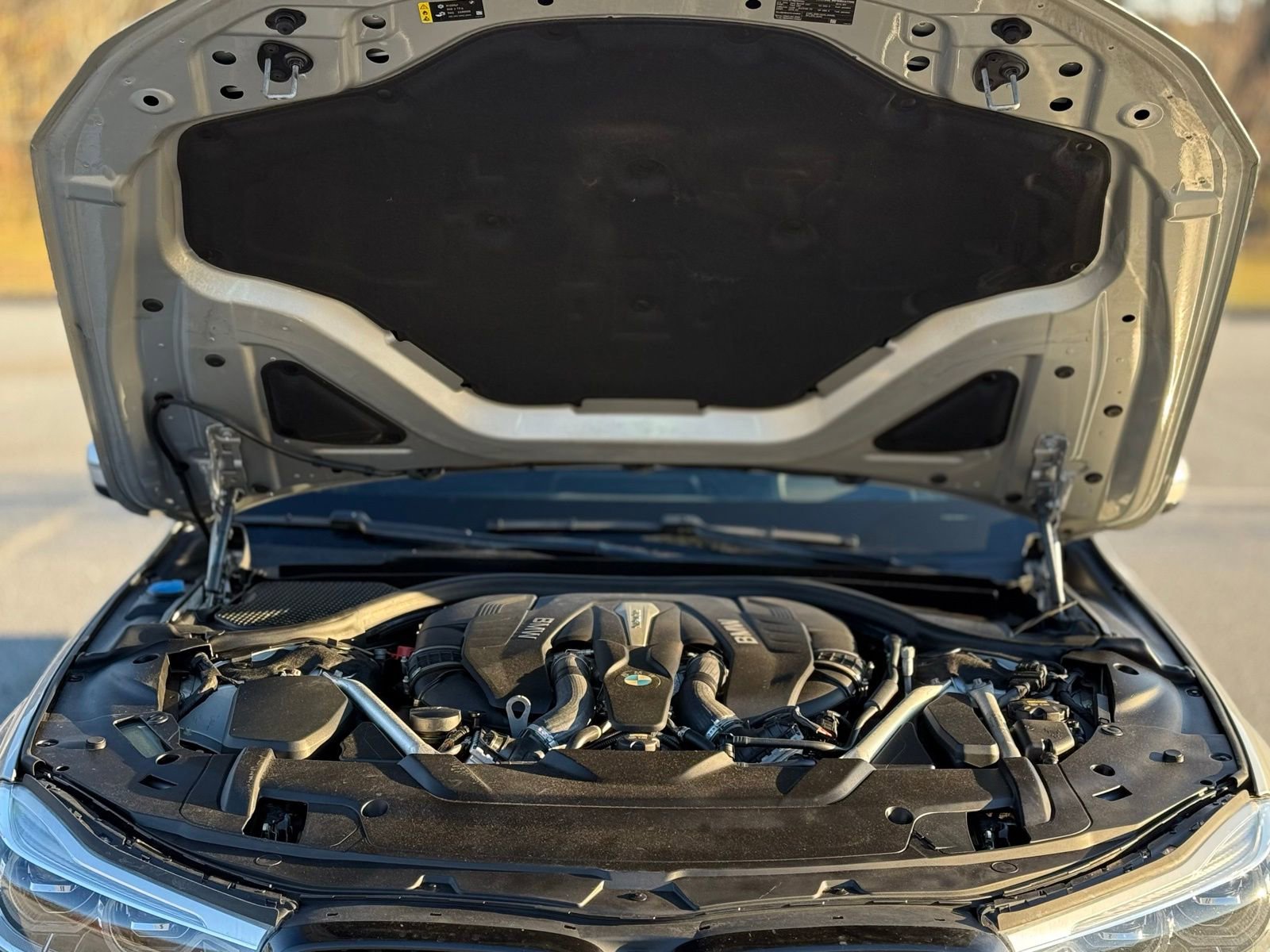 Used 2019 BMW 750i xDrive 750i xDrive w/ Executive Package image 51