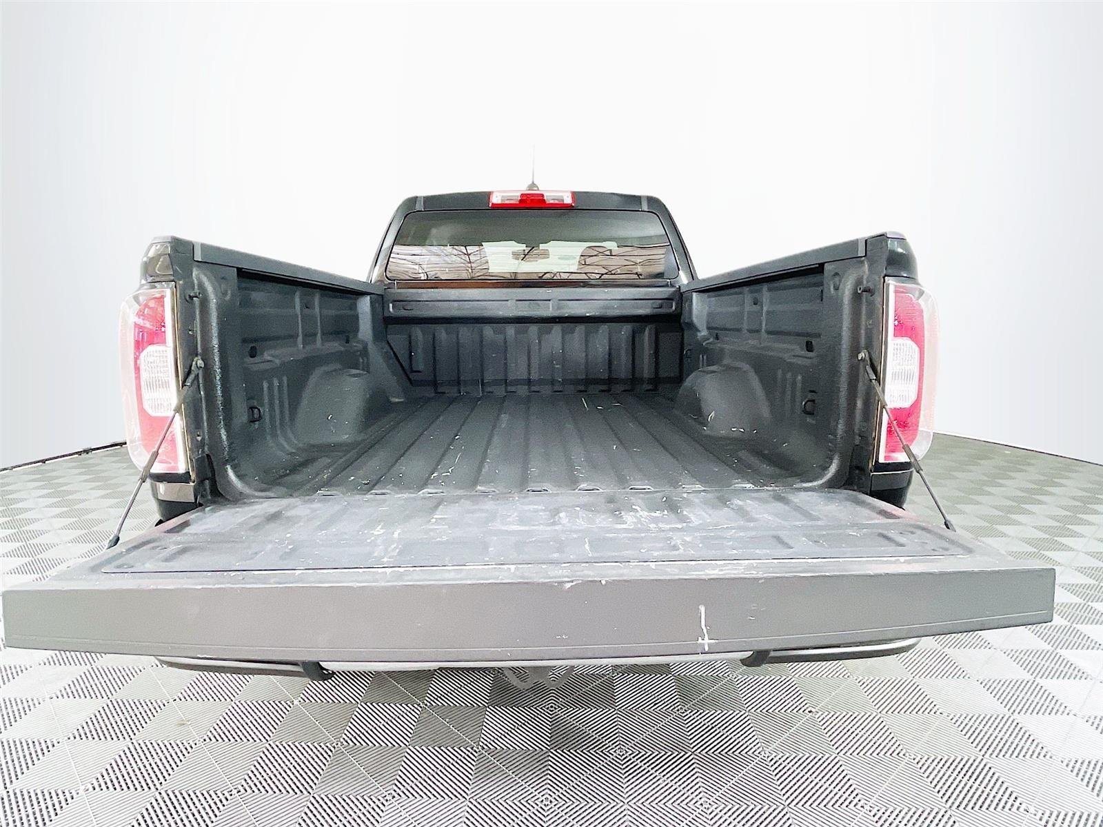 Used 2019 GMC Canyon SLE RWD image 27