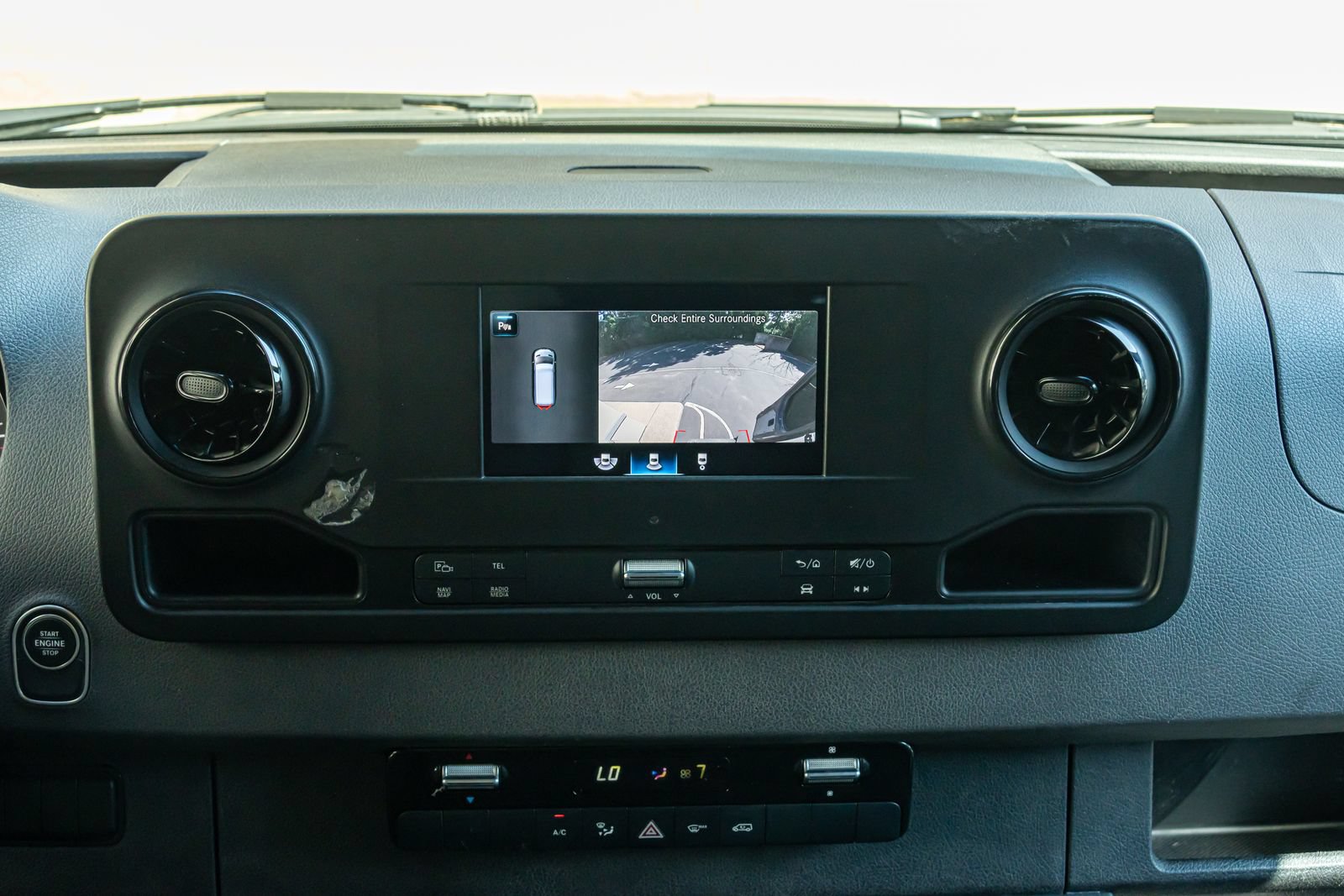 Used 2021 Mercedes-Benz Sprinter 2500 image 18