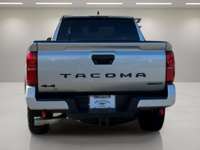 Used 2025 Toyota Tacoma TRD Off-Road AWD/4WD image 4