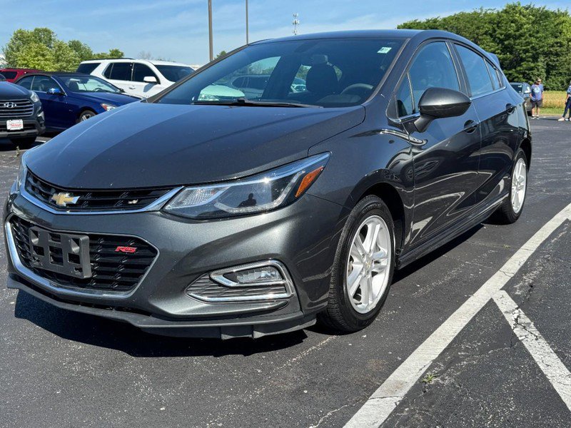 Used 2018 Chevrolet Cruze LT w/ Convenience Package FWD image 8