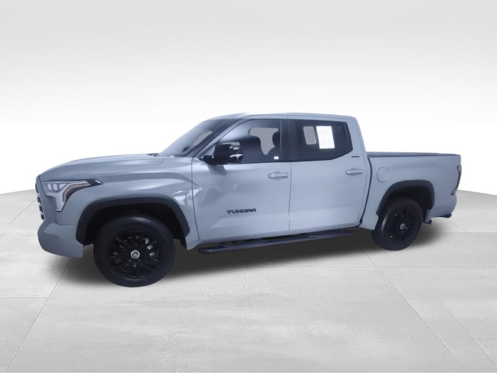Used 2024 Toyota Tundra Limited AWD/4WD image 5