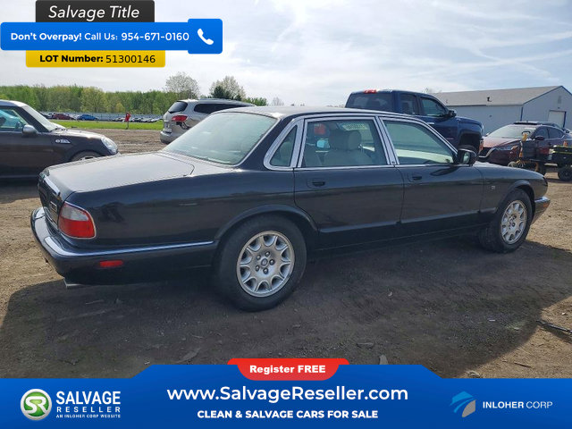 Used 2001 Jaguar XJ8 RWD image 4