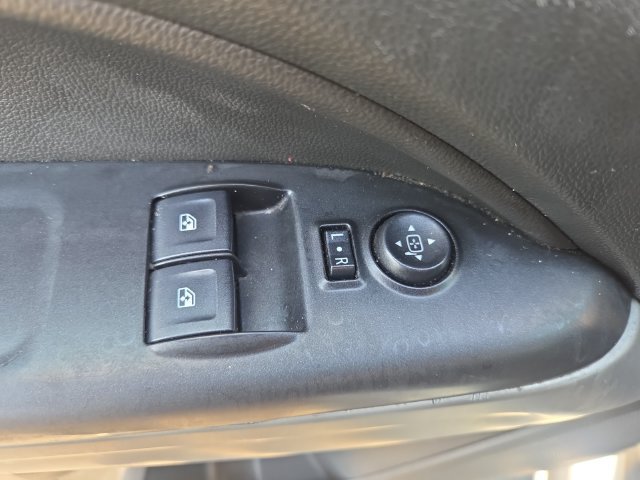 Used 2022 Chevrolet Colorado LT w/ Fleet Safety Package RWD image 17