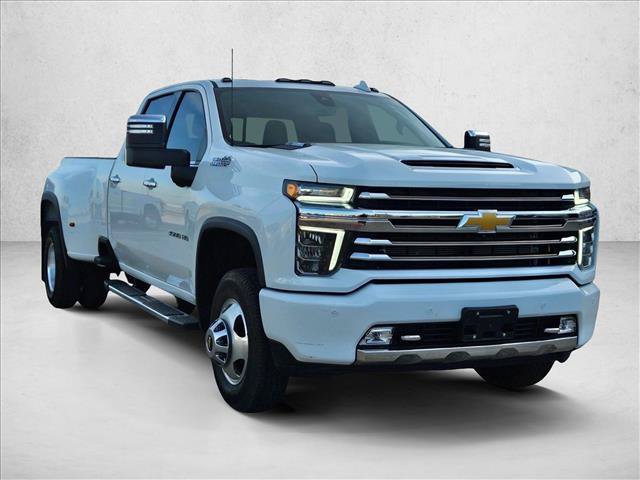 Used 2021 Chevrolet Silverado 3500 High Country w/ Technology Package AWD/4WD image 3