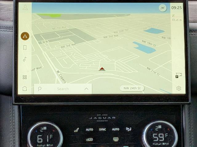 Used 2023 Jaguar F-PACE S image 10