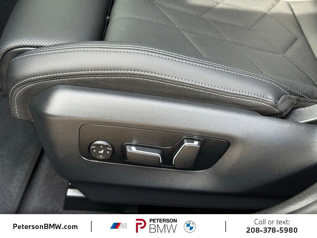 Used 2025 BMW 530i xDrive image 13