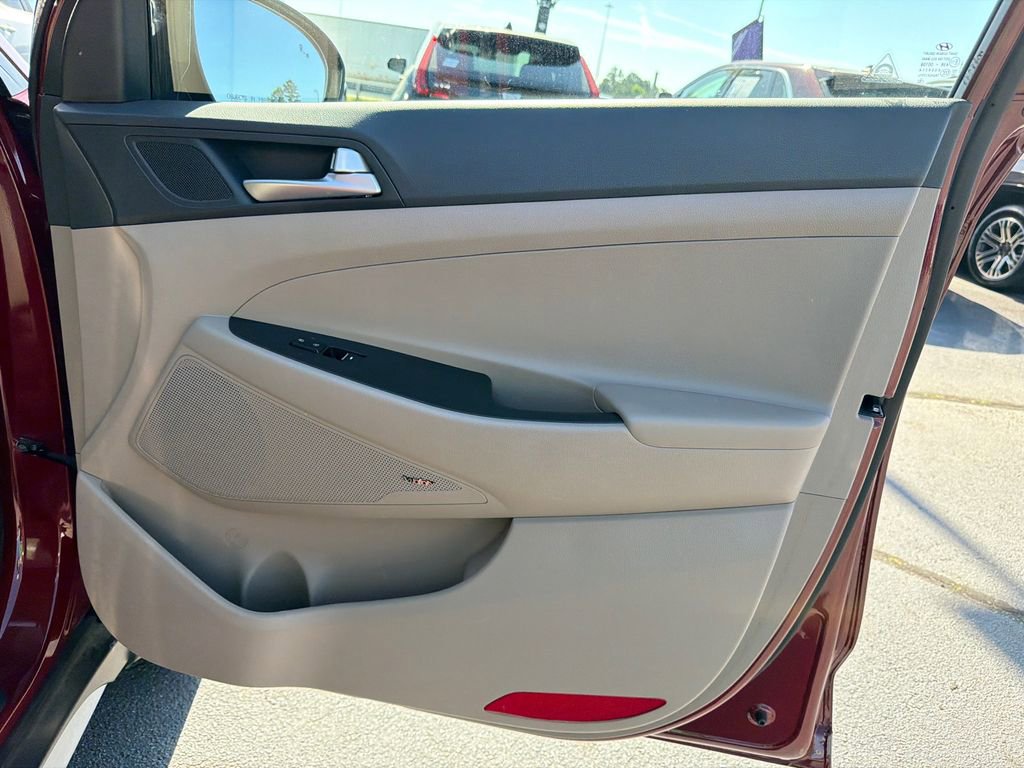 Used 2020 Hyundai Tucson Limited FWD image 14