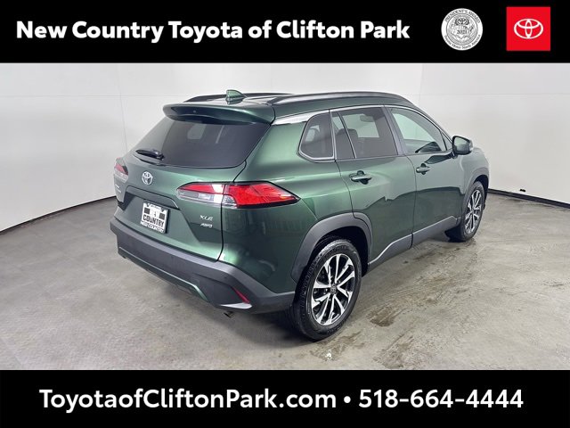 Used 2023 Toyota Corolla Cross XLE image 3