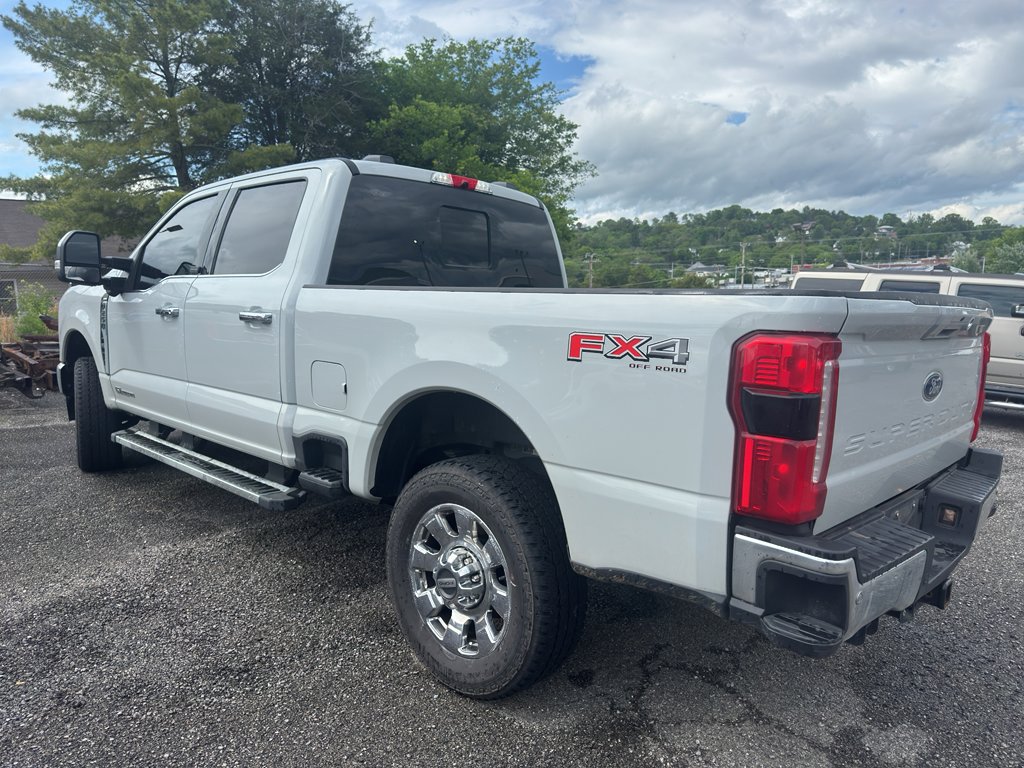 Used 2025 Ford F250 Lariat w/ Chrome Package AWD/4WD image 3