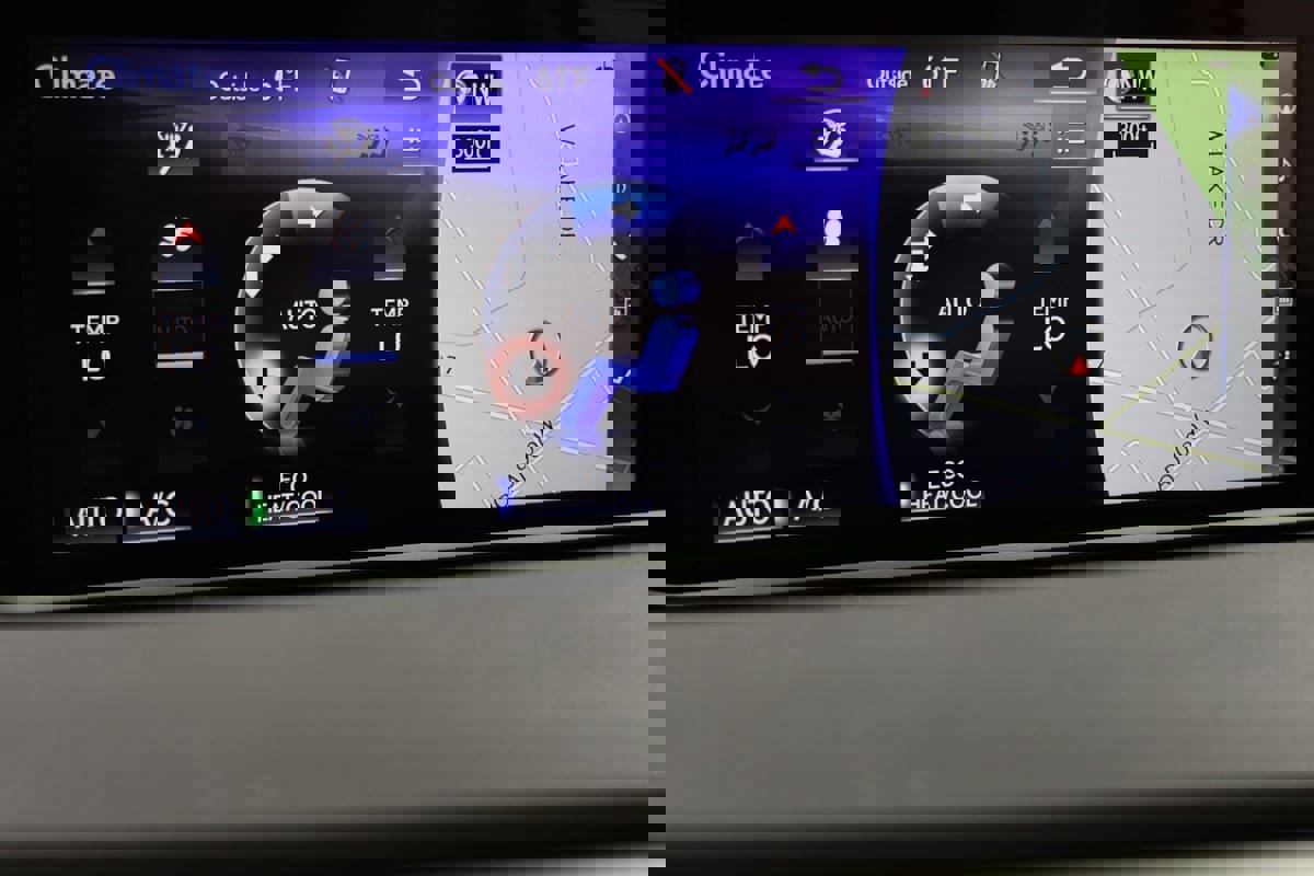 Used 2019 Lexus RX 450h AWD image 55