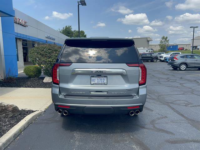 Used 2023 GMC Yukon Denali w/ Advanced Technology Package AWD/4WD image 6