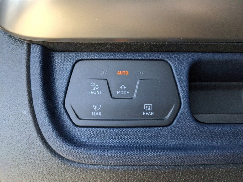 New 2025 Volkswagen ID. Buzz Pro S image 33