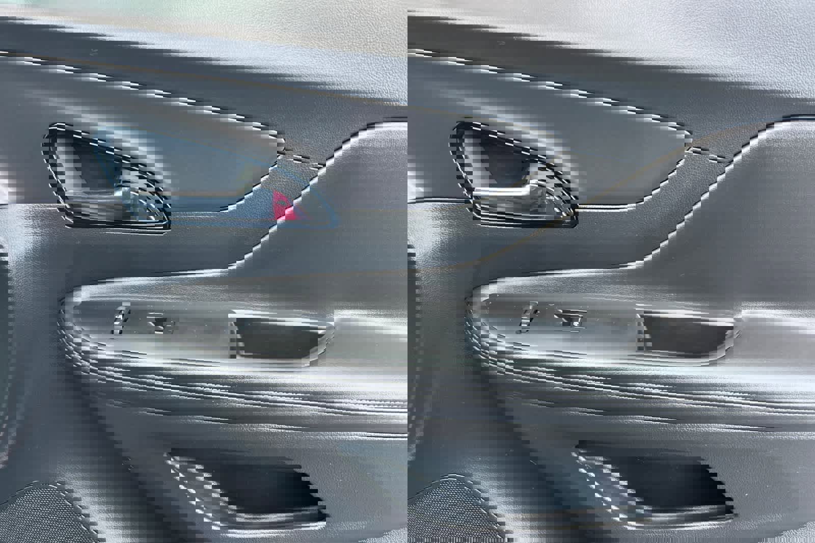 Used 2017 Buick Encore Preferred image 18