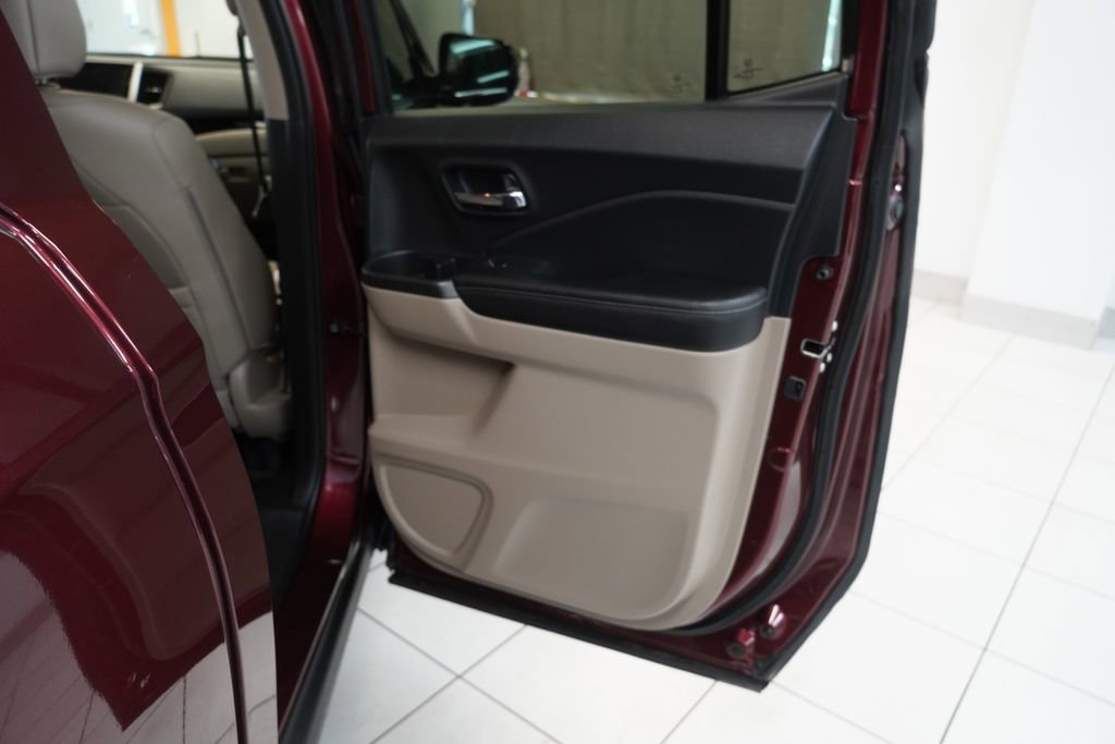 Used 2017 Honda Ridgeline RTL-E image 29