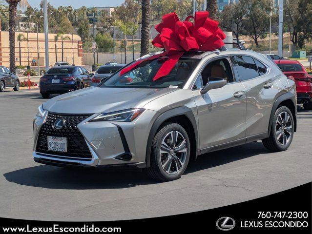 Used 2022 Lexus UX 200 w/ Accessory Package (Z1) FWD image 1