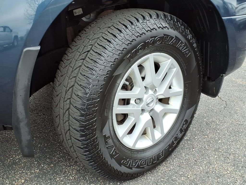 Used 2019 Nissan Frontier SV AWD/4WD image 8