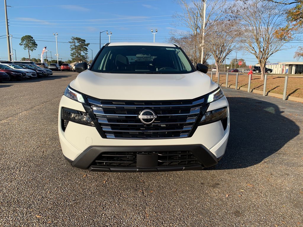 New 2026 Nissan Rogue S image 3