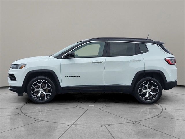 Certified 2024 Jeep Compass Limited image 9