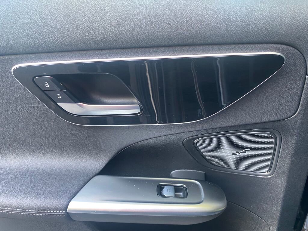 Certified 2025 Mercedes-Benz C 300 4MATIC Sedan image 18